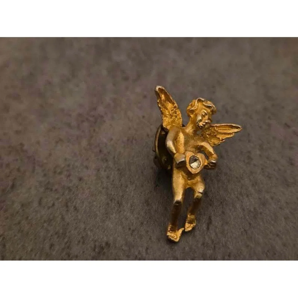 Vintage Gold Tone Cherub Angel Pin Rhinestone Heart Cupid Brooch Lapel Pin